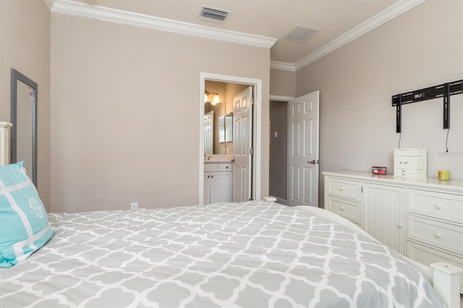 ARBOR LAKES ON PALMER RANCH - Residential