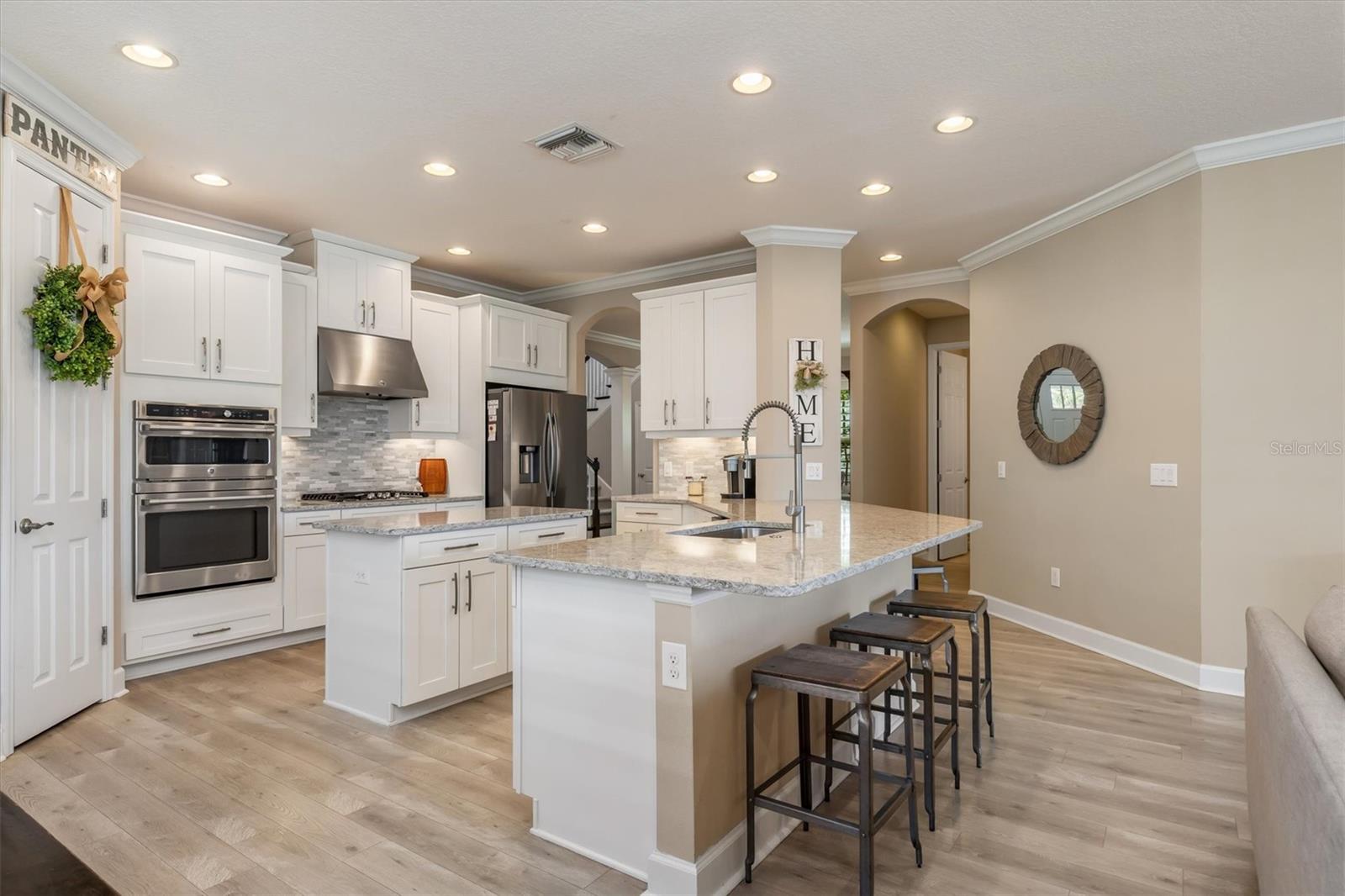 ARBOR LAKES ON PALMER RANCH - Residential