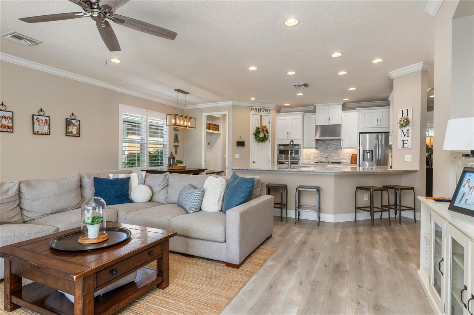 ARBOR LAKES ON PALMER RANCH - Residential