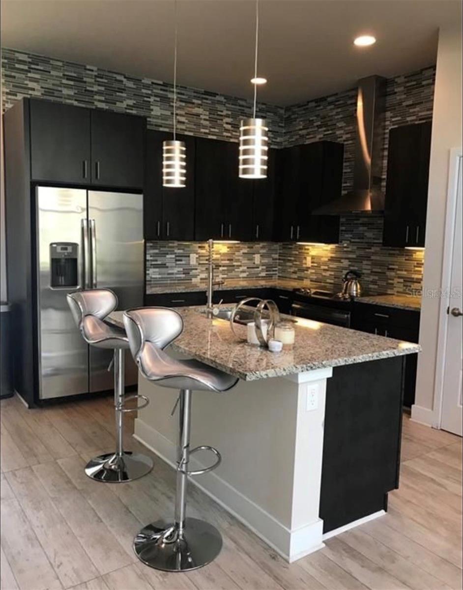 CARROLLWOOD CROSSINGS 2 - Residential Lease