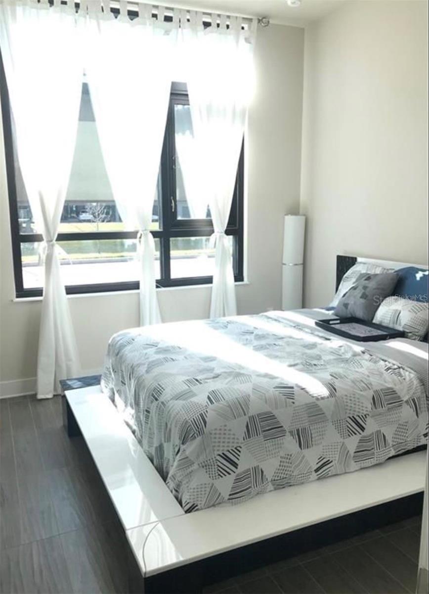 CARROLLWOOD CROSSINGS 2 - Residential Lease