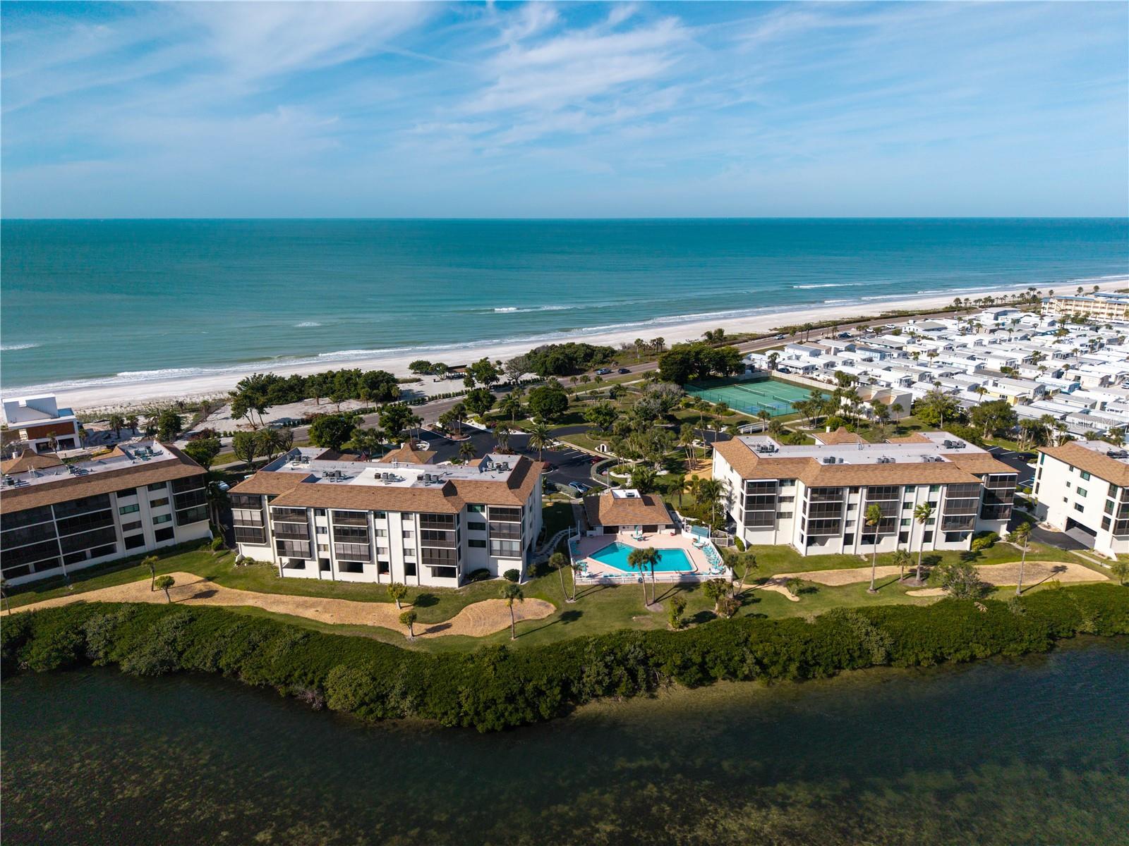 BUTTONWOOD COVE - Residential