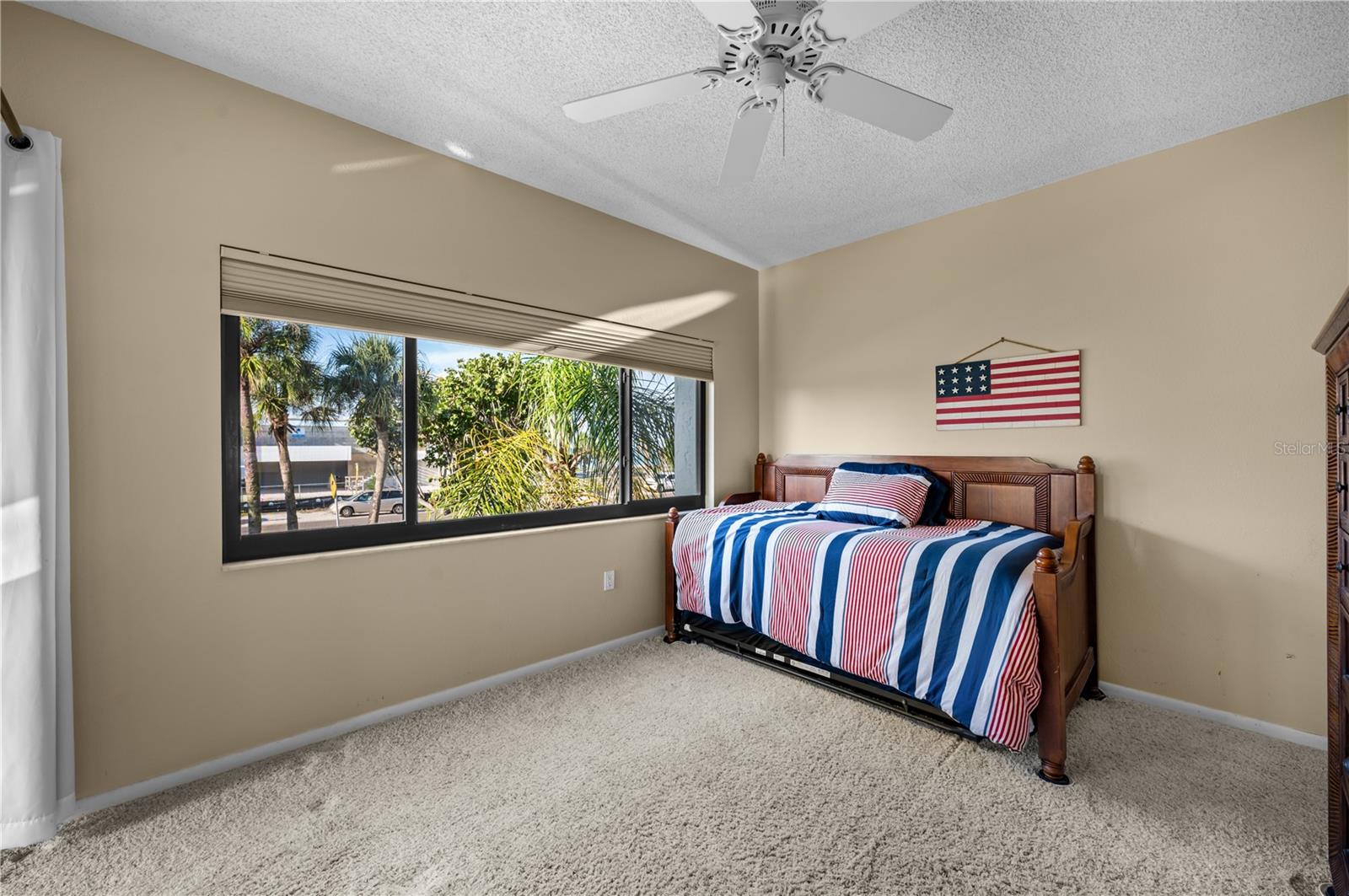 BUTTONWOOD COVE - Residential