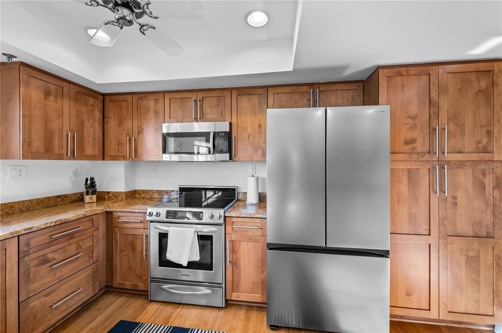 BUTTONWOOD COVE - Residential