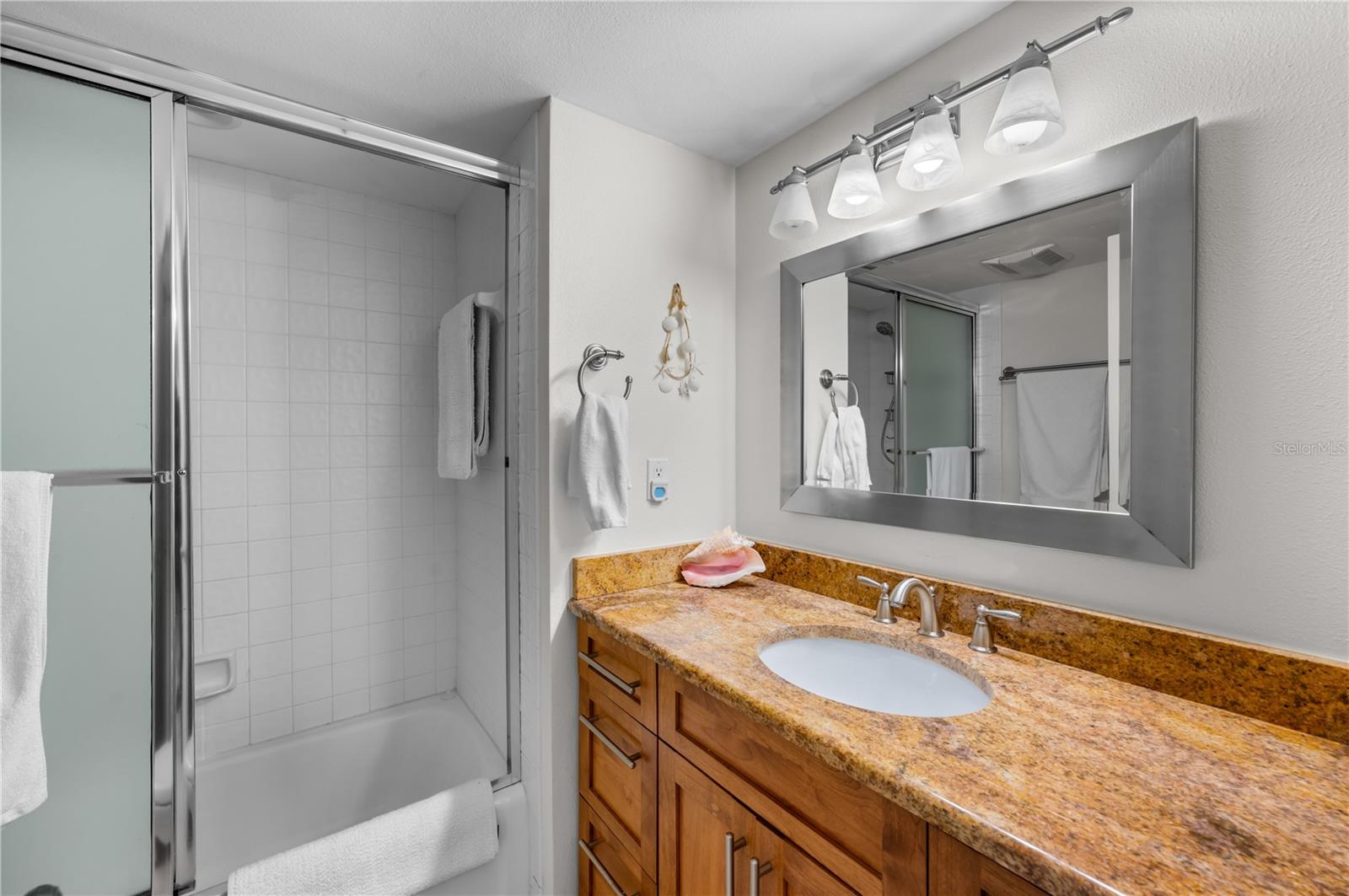 BUTTONWOOD COVE - Residential