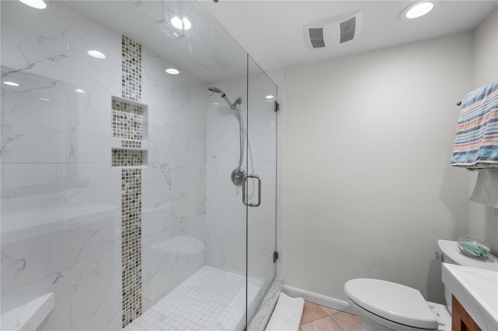 BUTTONWOOD COVE - Residential