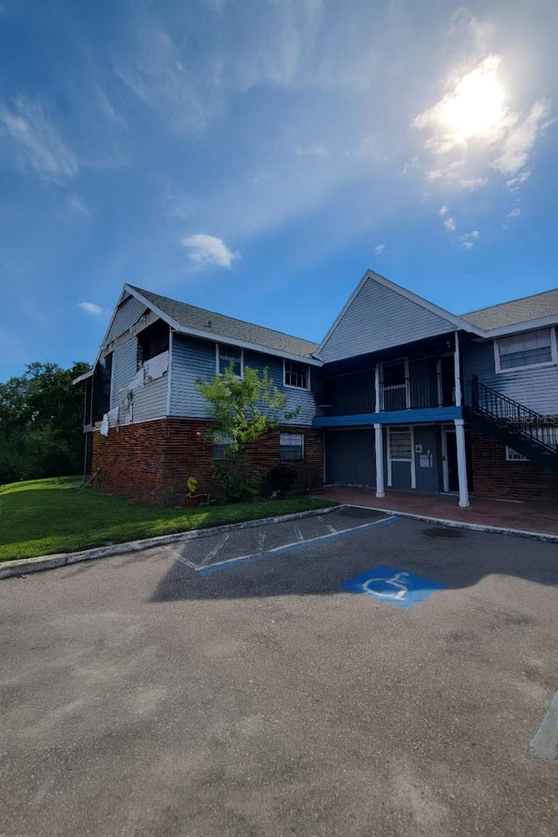 Welcome to 200 Country Club Way Unit 1302 in Largo, FL — a beautifully updated condo in the sought-after Venetia Country Club community, offering serene views, spacious interiors, and resort-style amenities just minutes from the Gulf Coast.Step into this light-filled 3-bedroom, 2-bathroom unit featuring modern gray-toned flooring, freshly painted walls, and an open-concept layout that seamlessly connects the living, dining, and kitchen areas. The spacious living room opens to a screened-in balcony overlooking lush greenery, perfect for morning coffee or evening relaxation. A ceiling fan with light fixture adds comfort and style to the space.The kitchen is a standout, boasting granite countertops and light wood cabinetry. A raised bar counter provides additional seating and entertaining space. Adjacent to the kitchen, the tiled entryway and dining area gives a practical and elegant transition.Bedrooms are generously sized with ample closet space, including bi-fold doors and built-in shelving. Natural light pours in through large windows, enhancing the airy feel. The primary bathroom features a granite vanity, updated fixtures, and a tiled shower/tub combo. A dedicated laundry closet with washer and dryer adds convenience and functionality.Located in the Venetia Country Club Condo community, residents enjoy access to a sparkling pool, clubhouse, and fitness center. The complex is nestled beside the East Bay Golf Course, offering scenic views and recreational opportunities. With easy access to US-19, you're just minutes from beaches, shopping, dining, and downtown Clearwater.Whether you're a first-time buyer or snowbirds, Unit 1302 offers the perfect blend of comfort, style, and location. Schedule your showing today and discover why Venetia Country Club is one of Largo’s hidden gem. Photos are digitally enhanced.