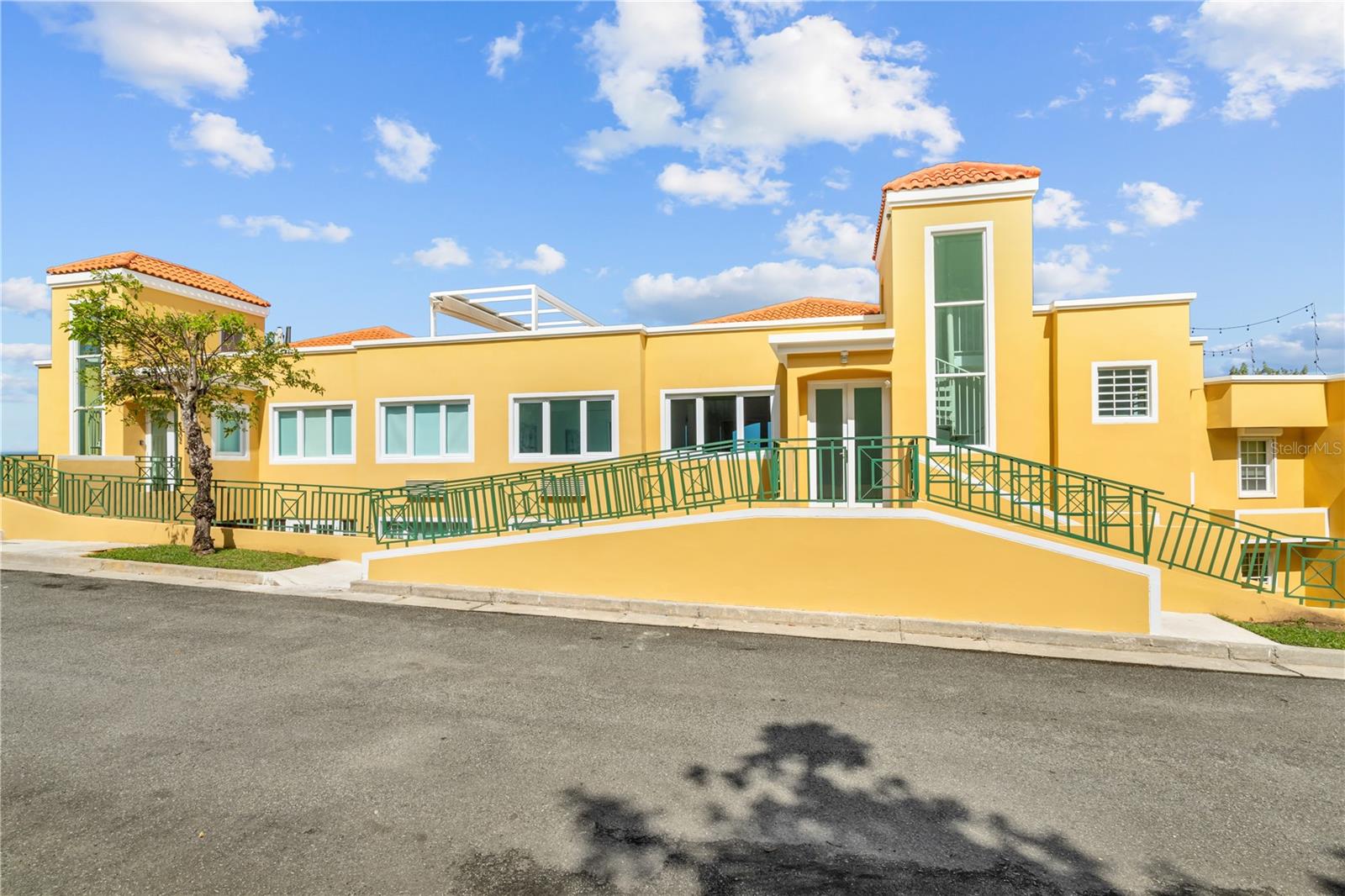 COSTA DORADA II - Residential