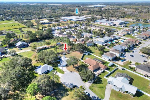 A home in AUBURNDALE