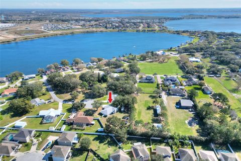 A home in AUBURNDALE