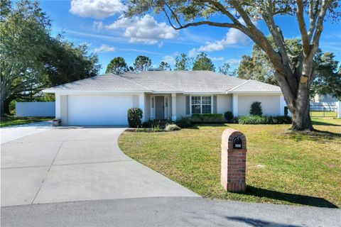 A home in AUBURNDALE