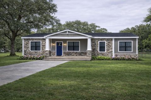 Photo of 0 Duff Road, Lakeland, FL 33810 (MLS # TB8478325)