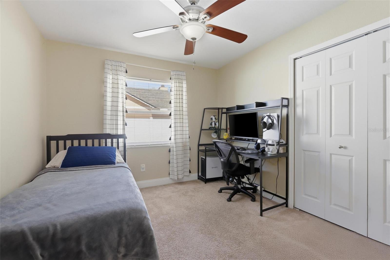 DELTONA LAKES UNIT 76 - Residential
