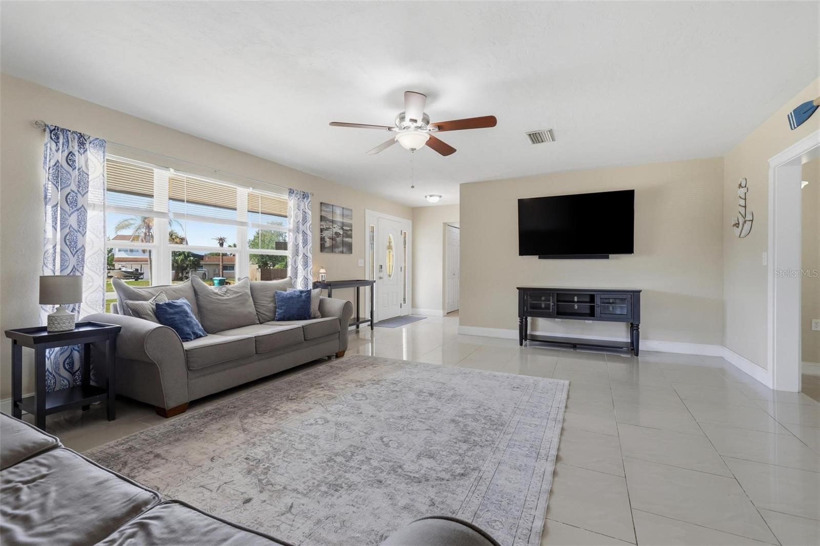 DELTONA LAKES UNIT 76 - Residential