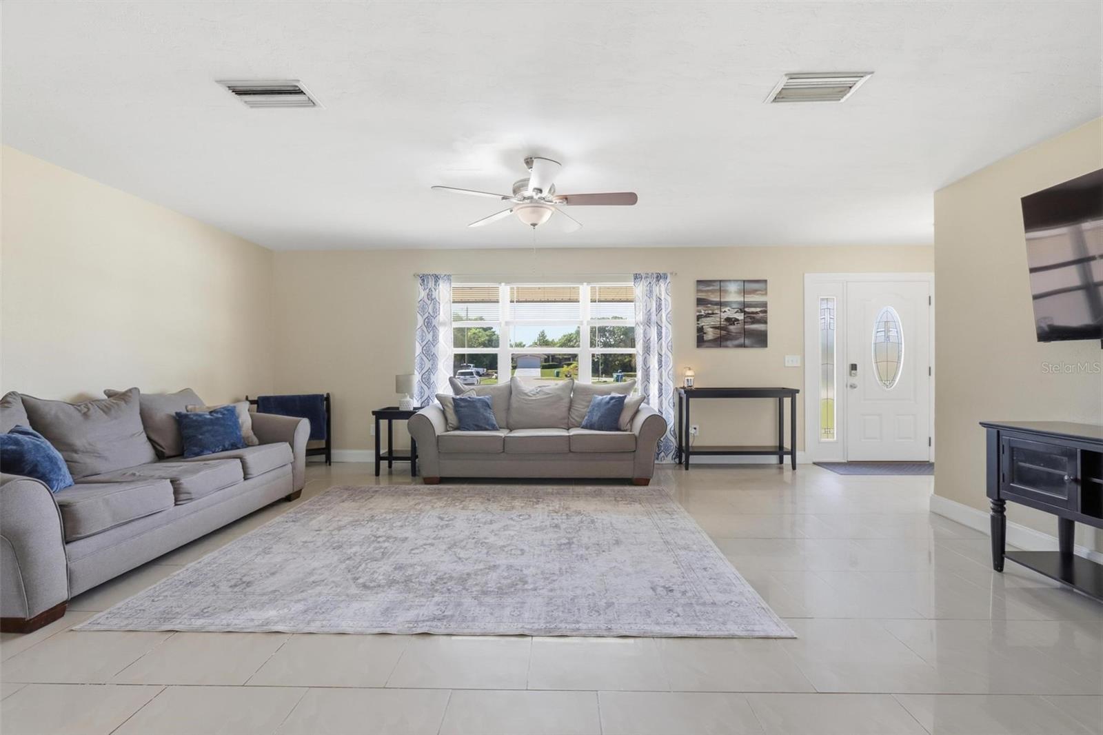 DELTONA LAKES UNIT 76 - Residential