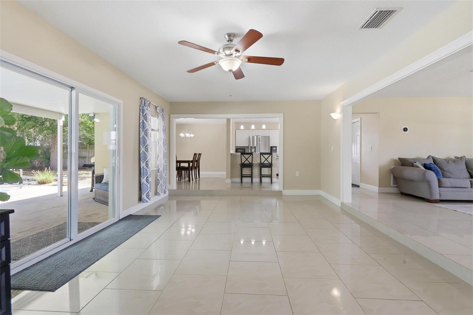 DELTONA LAKES UNIT 76 - Residential