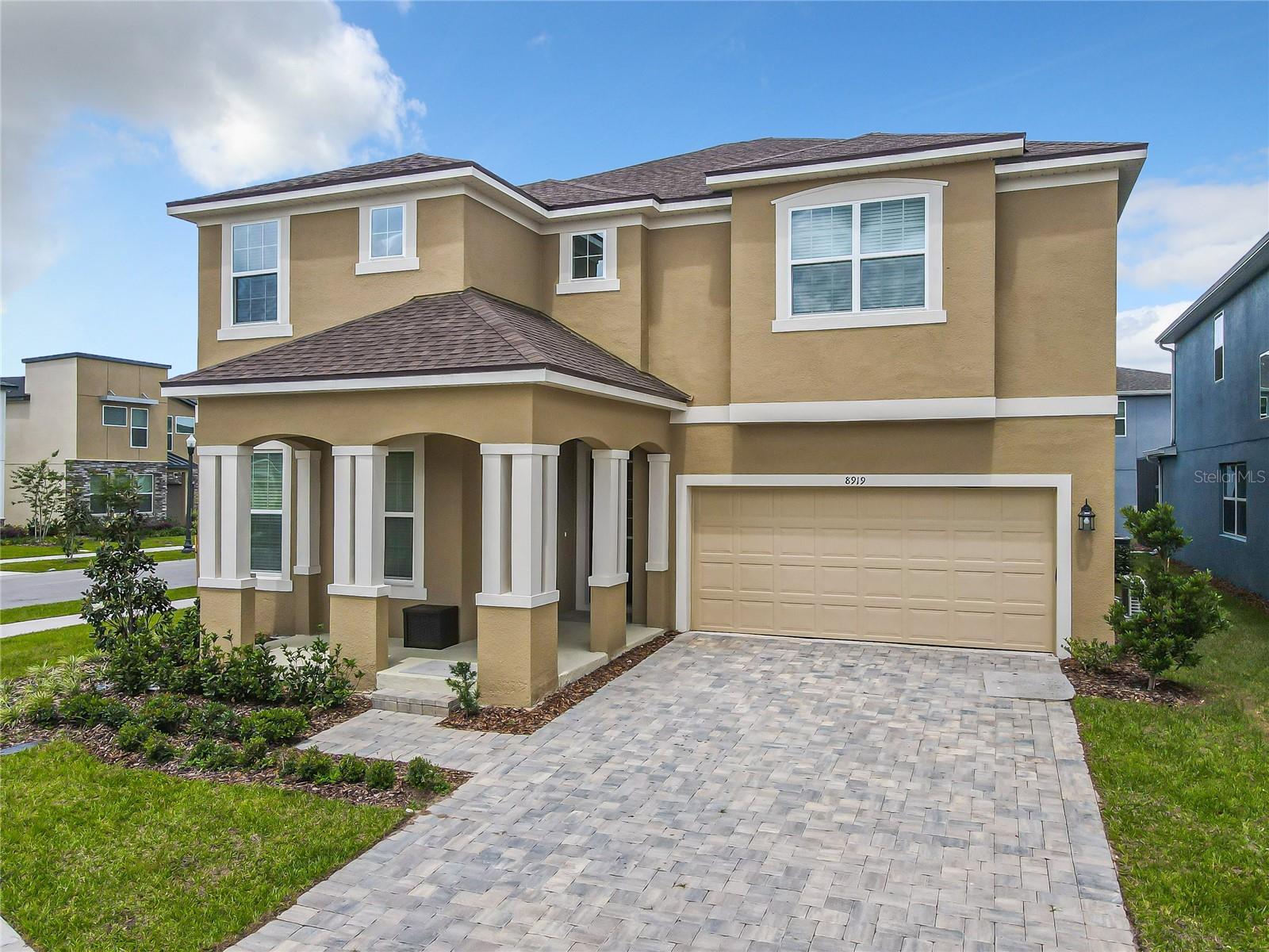 8919 TROPICAL HAVEN COURT