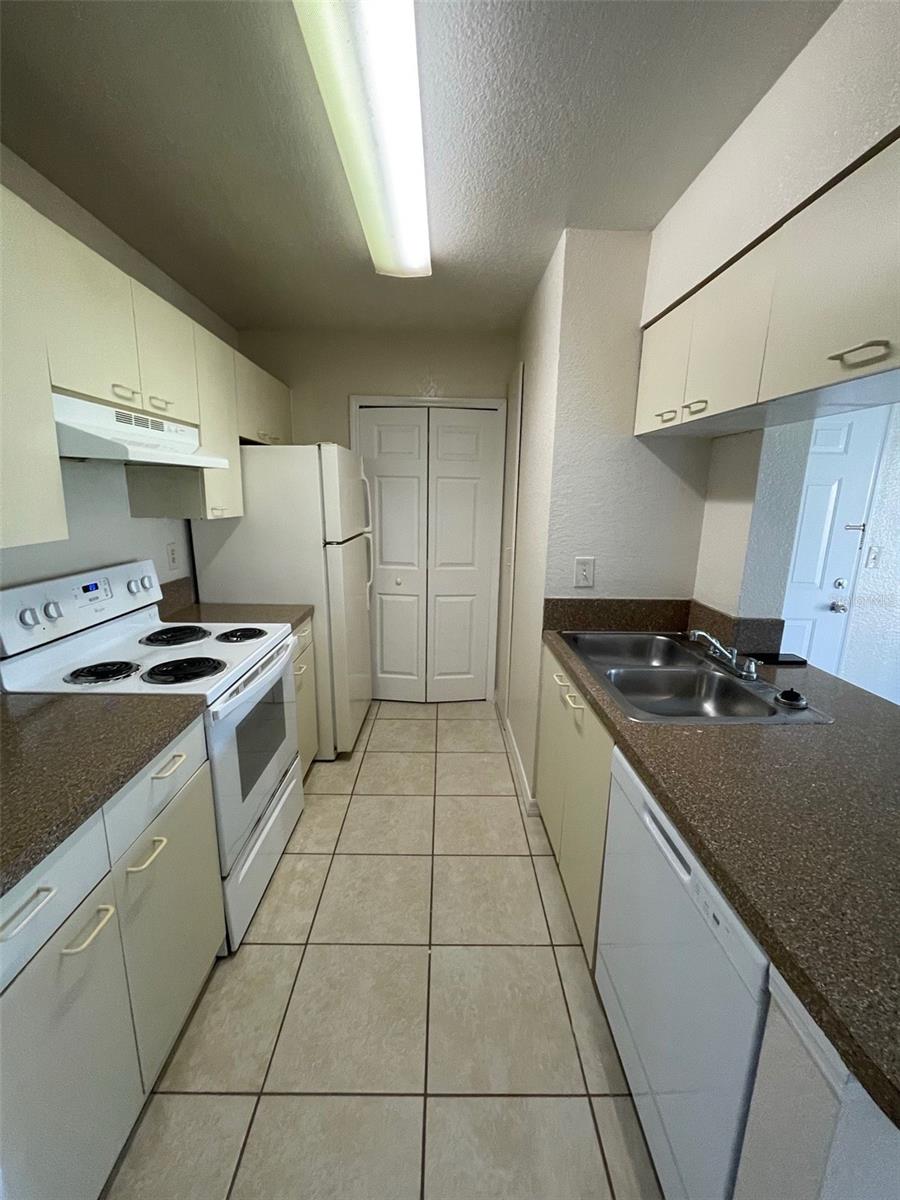 WATERFORD LNDG CONDO - Residential Lease