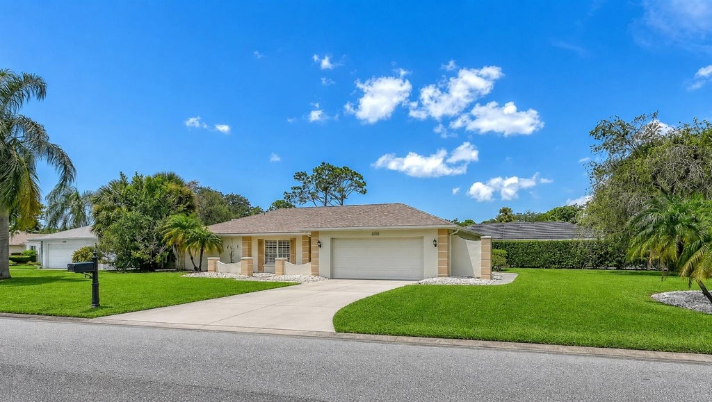 Photo of 3522 Ferndell, Sarasota, FL 34235 (MLS # A4703934)