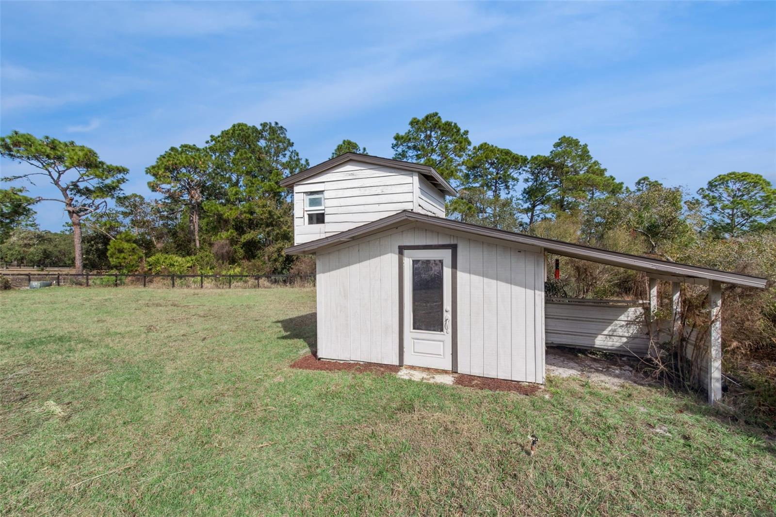 ROYAL TRAILS UNIT 01 - Residential