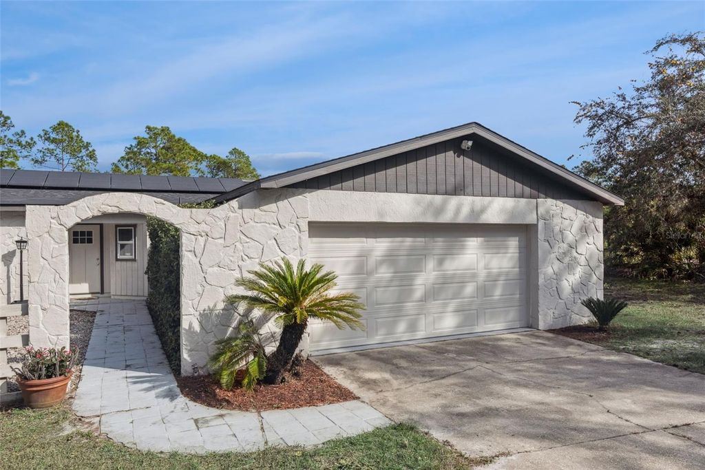 Photo of 30109 Coconut Avenue, Eustis, FL 32736 (MLS # O6374168)