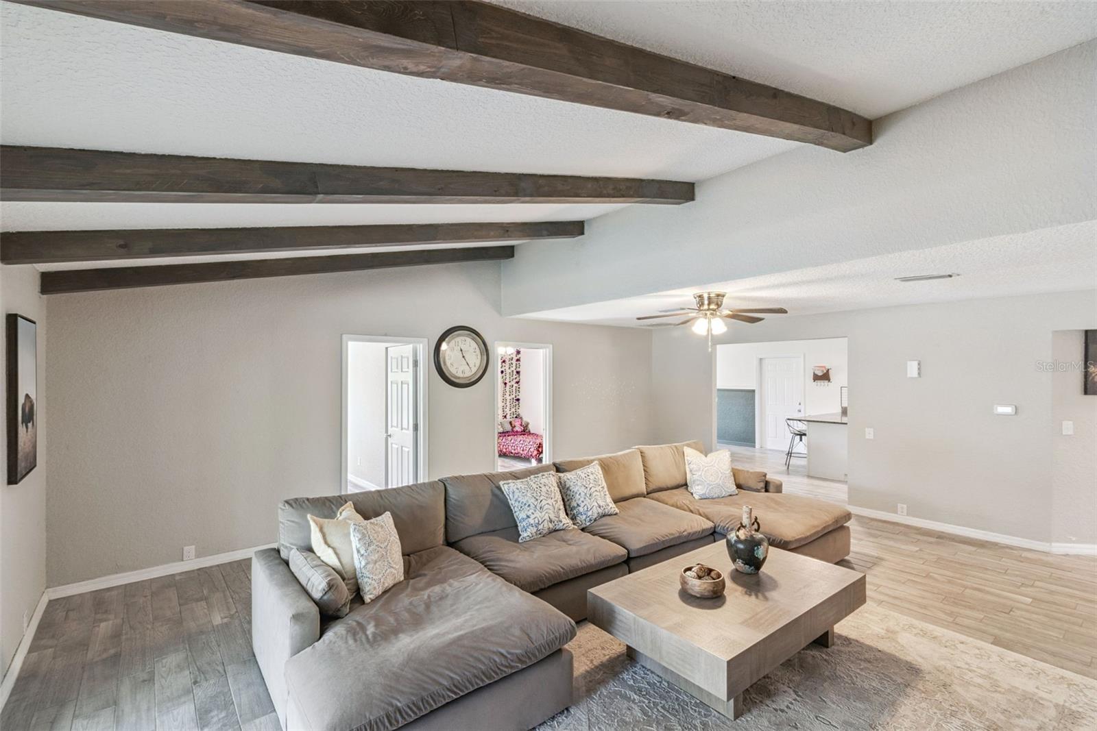 ROYAL TRAILS UNIT 01 - Residential