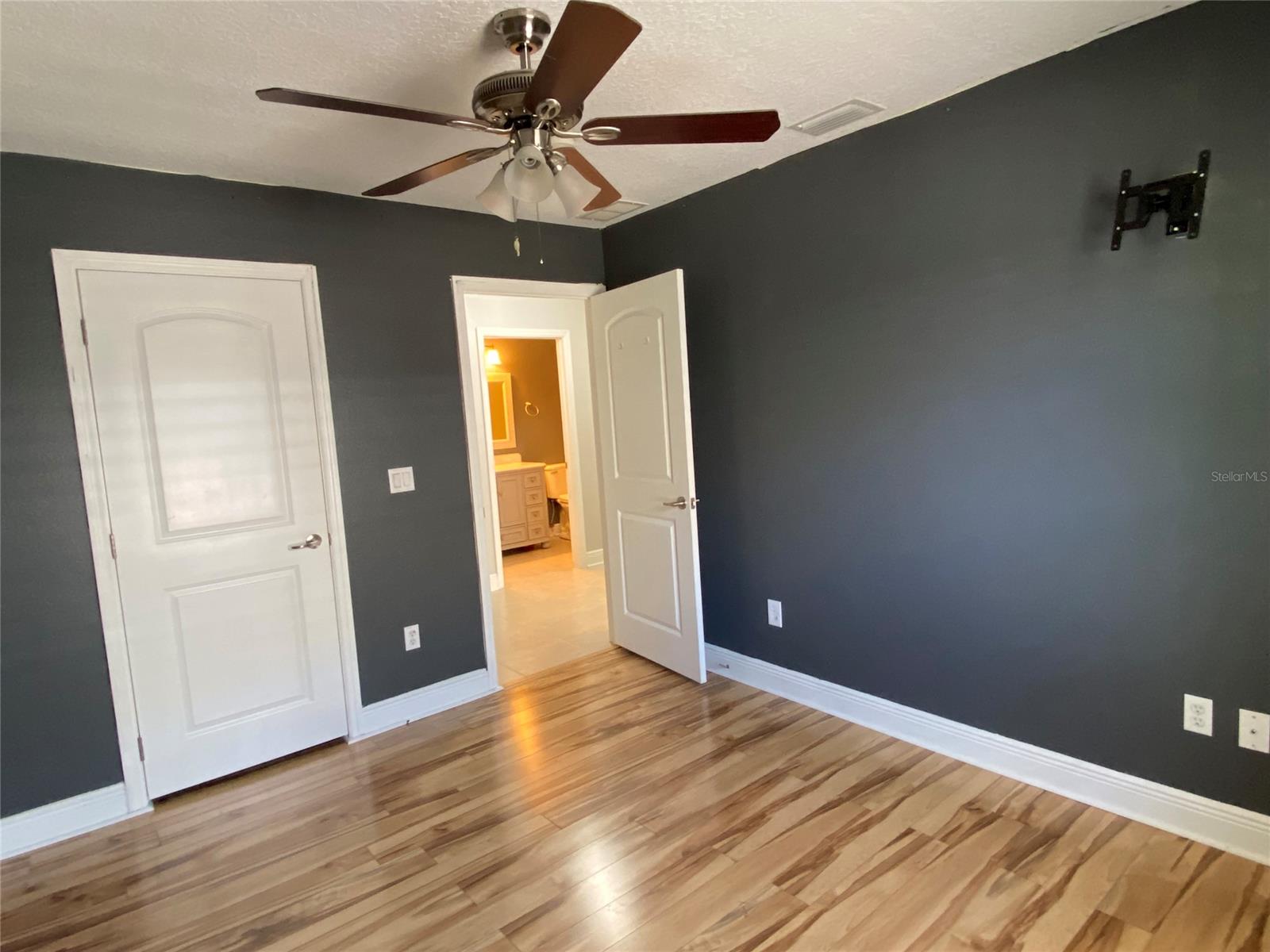 Coral Trace - Residential Lease