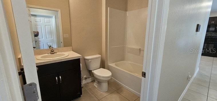 WATERFORD ESTATES - Residential Lease