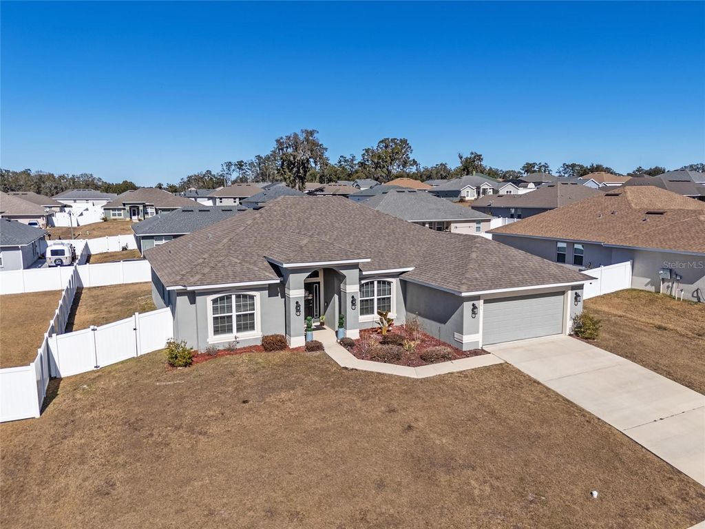 Photo of 101 NW 42nd Place, Ocala, FL 34475 (MLS # OM718067)