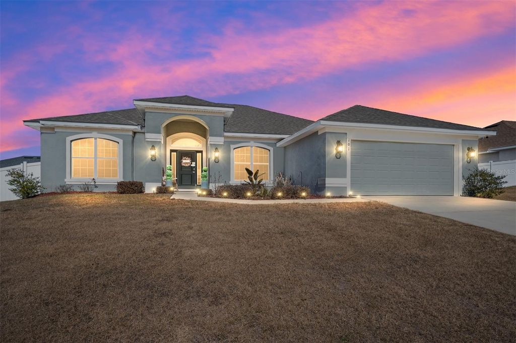 Photo of 101 NW 42nd Place, Ocala, FL 34475 (MLS # OM718067)