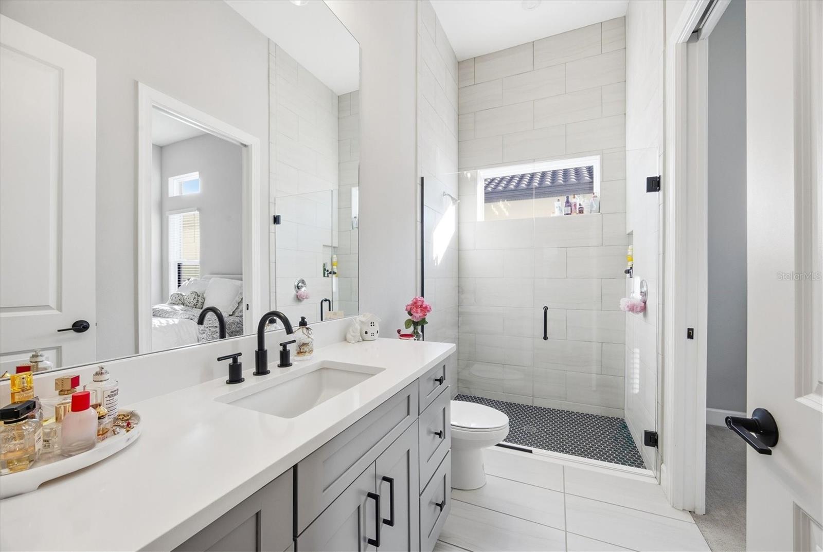 AZARIO ESPLANADE PH II SUBPH C-O - Residential