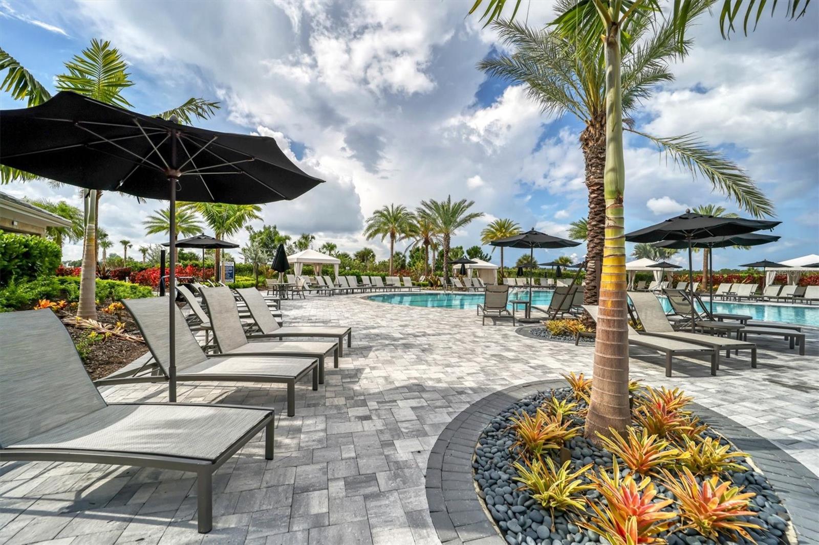 AZARIO ESPLANADE PH II SUBPH C-O - Residential