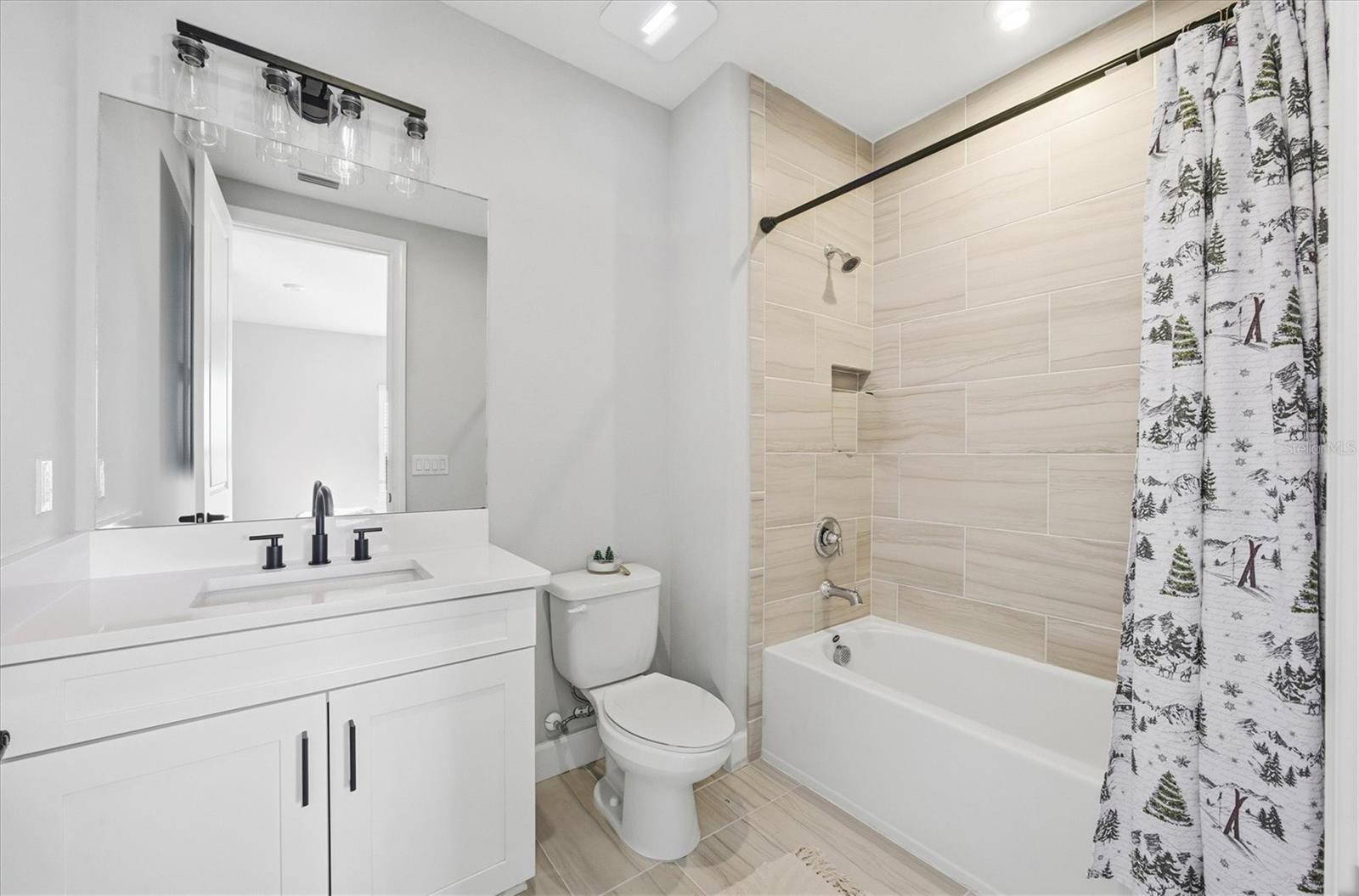 AZARIO ESPLANADE PH II SUBPH C-O - Residential