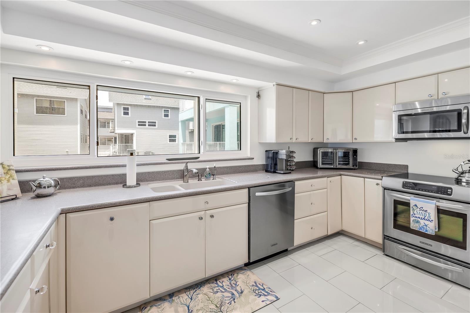 BAREFOOT TERRACE CONDO - Residential