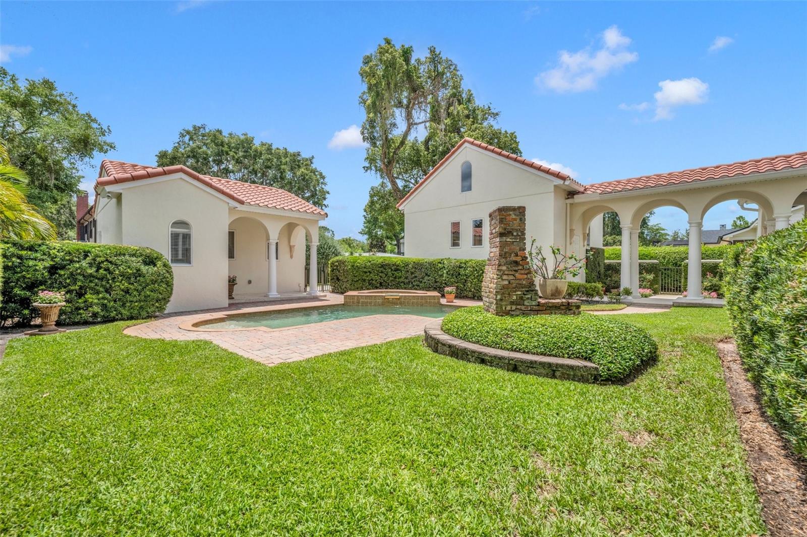 MORSELAND GARDENS - Residential