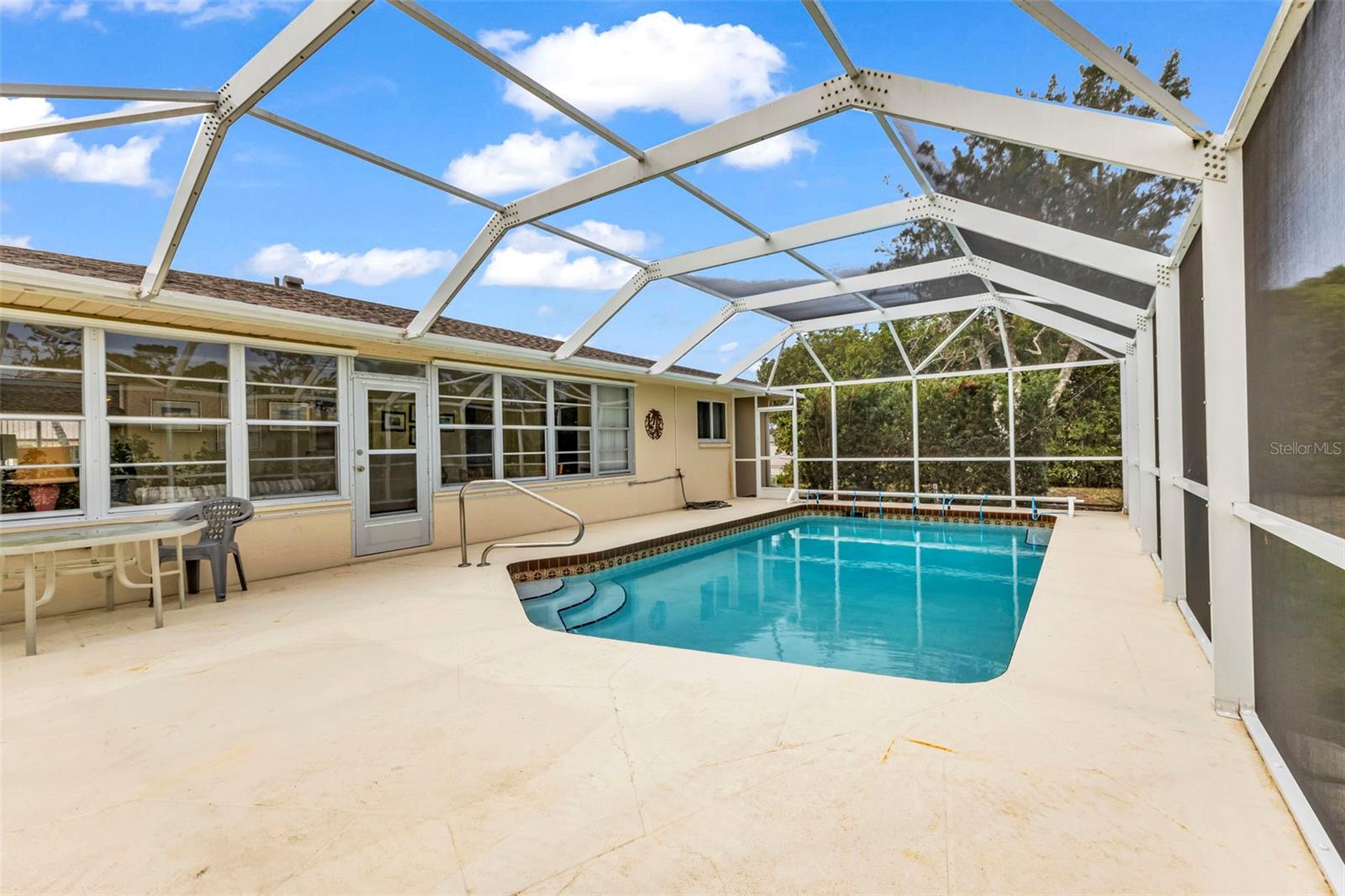 BAY VISTA BLVD - Residential