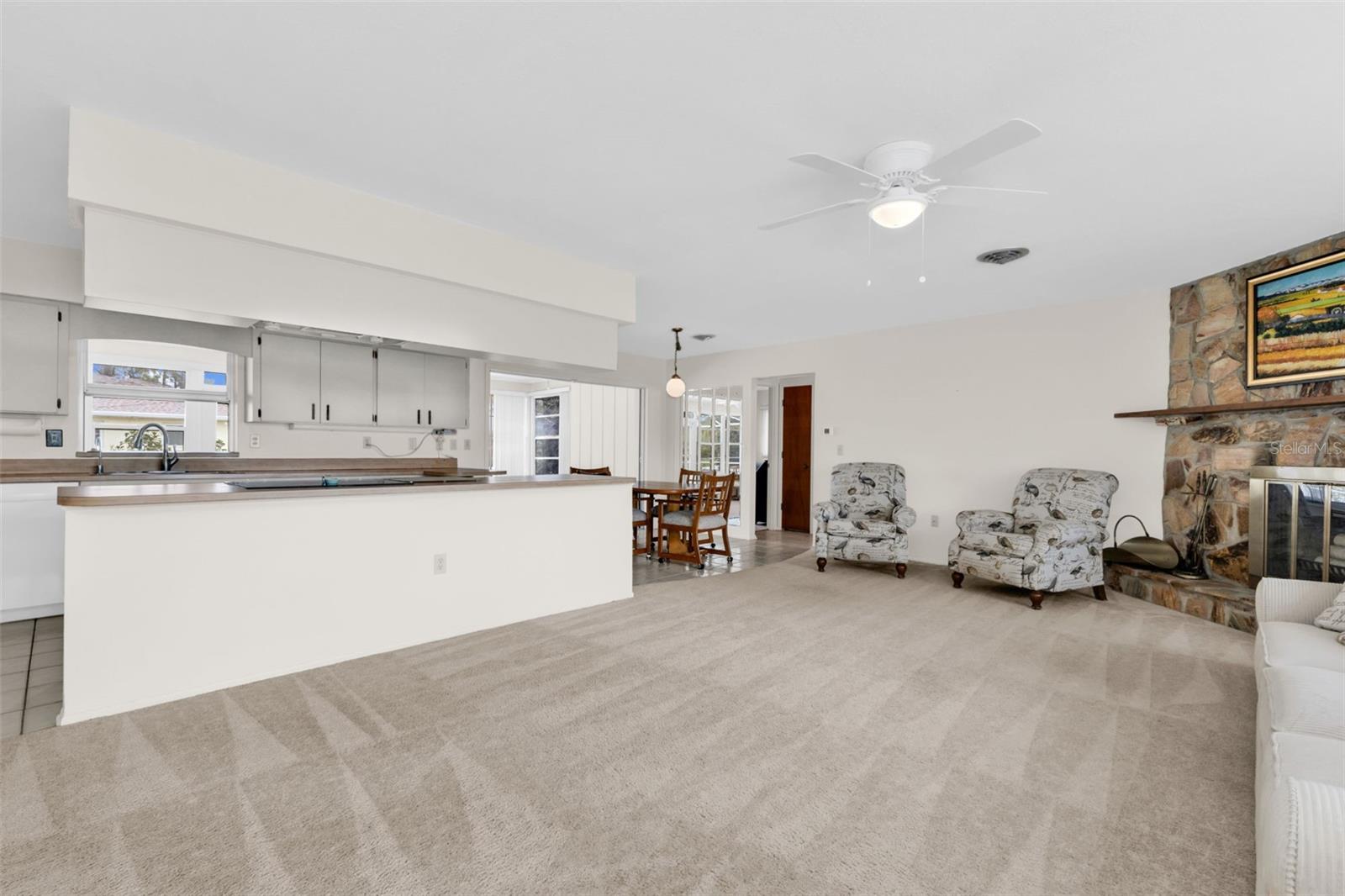 1050 OLEANDER STREET