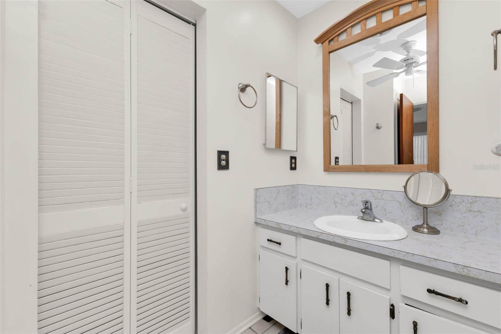 BAY VISTA BLVD - Residential