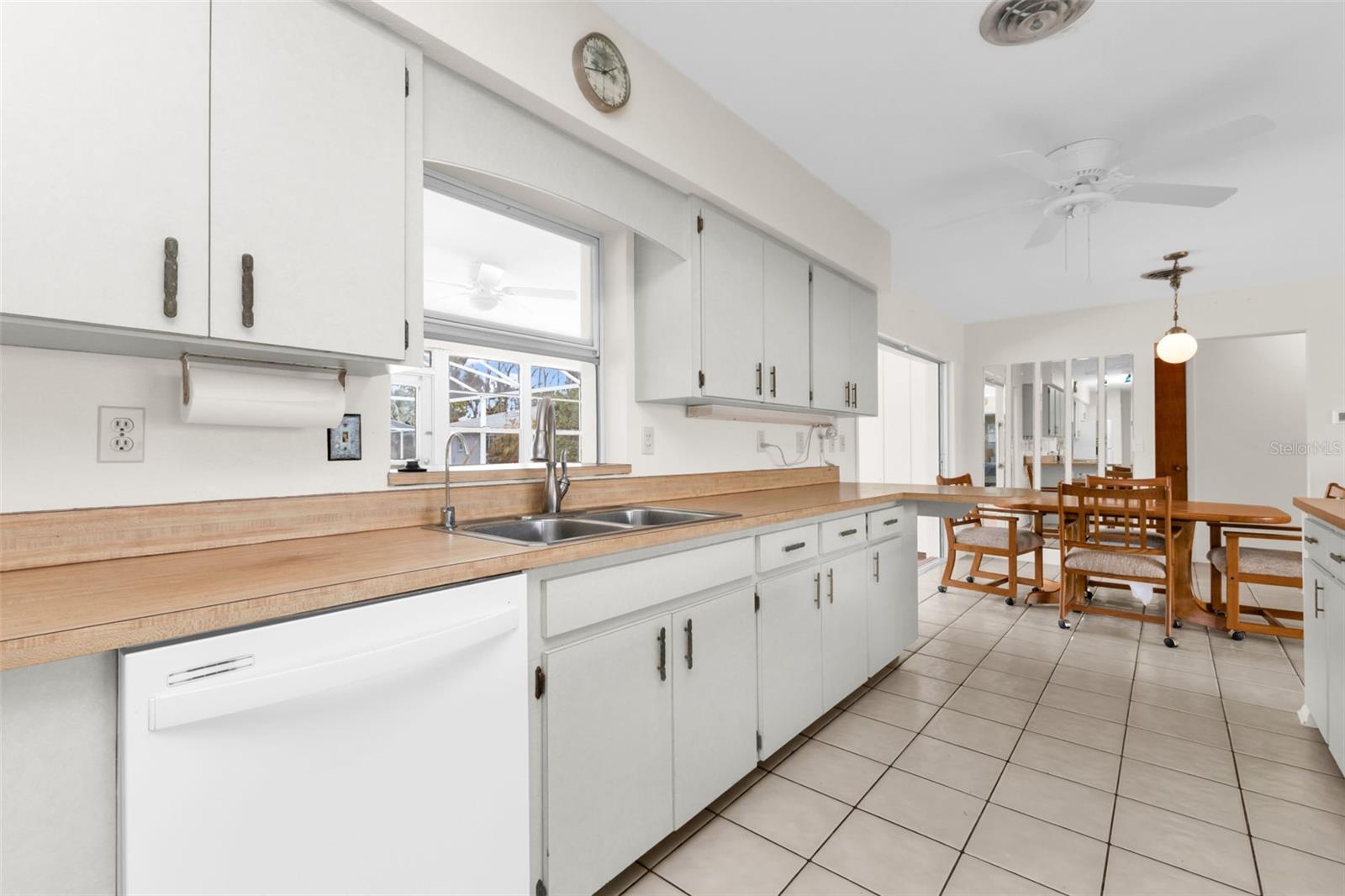 BAY VISTA BLVD - Residential