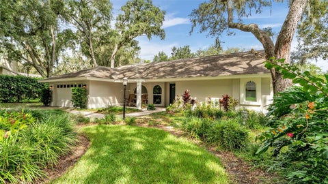 Photo of 2712 Laurel Oak Drive, Plant City, FL 33566 (MLS # L4965604)