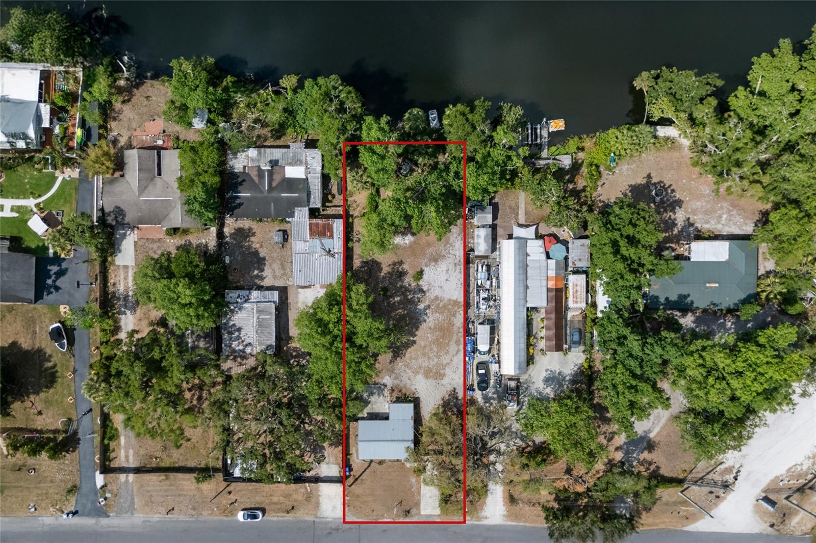 4112 ALAFIA BOULEVARD