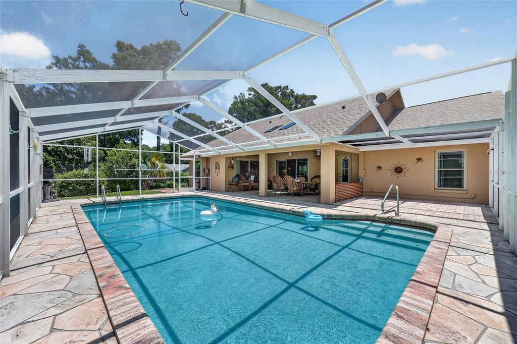 Photo of 19025 SW 98th Loop, Dunnellon, FL 34432 (MLS # OM726952)