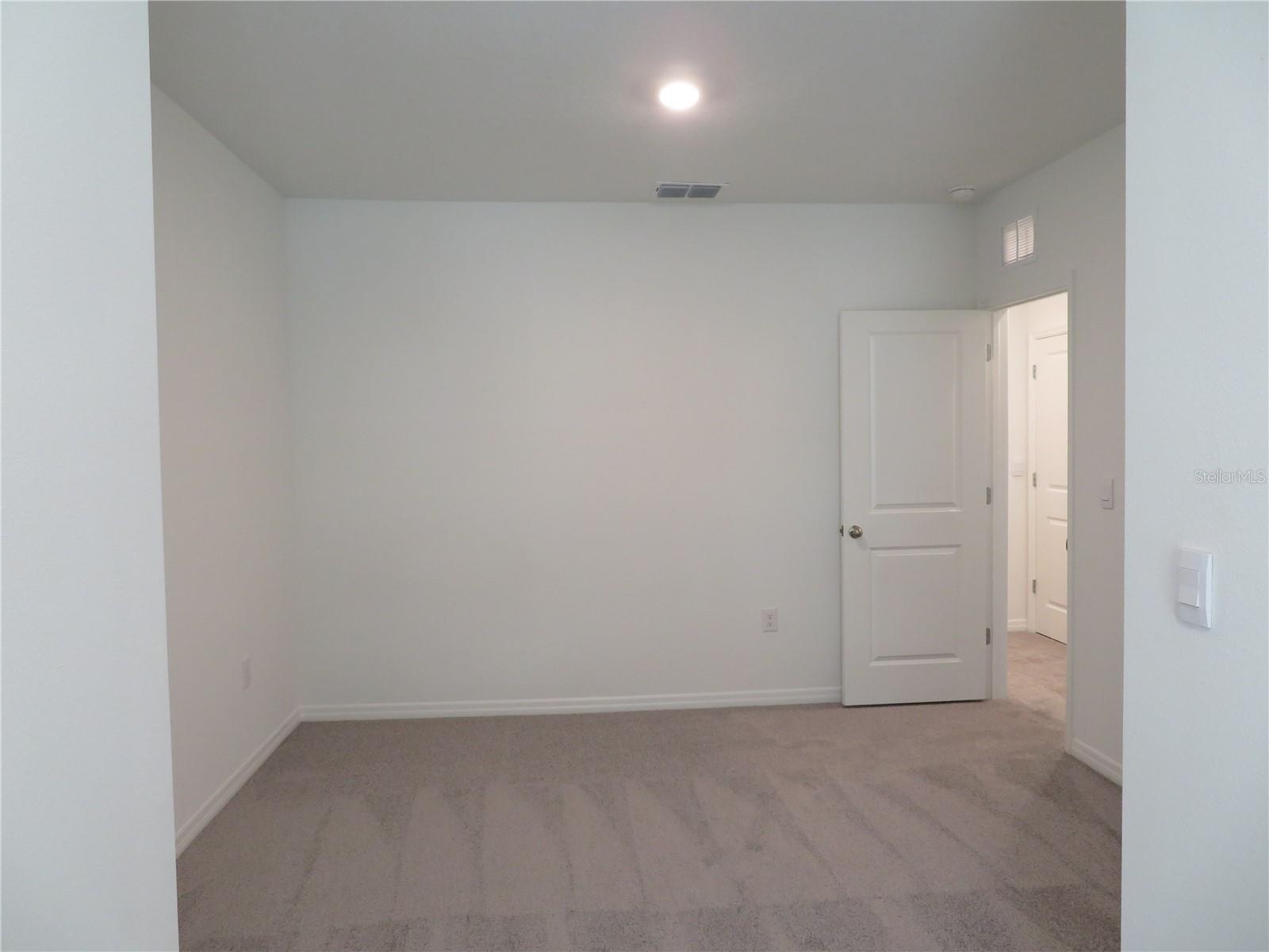 SALEM TWNHMS - Residential Lease