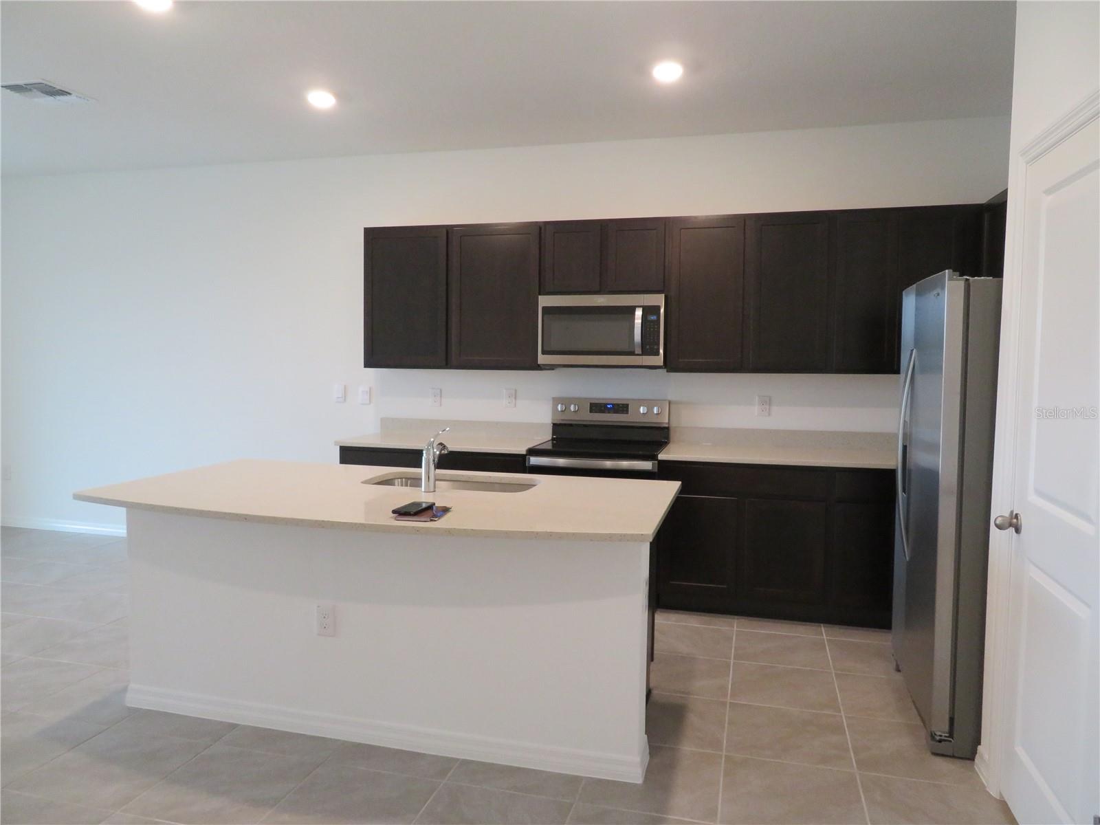 SALEM TWNHMS - Residential Lease