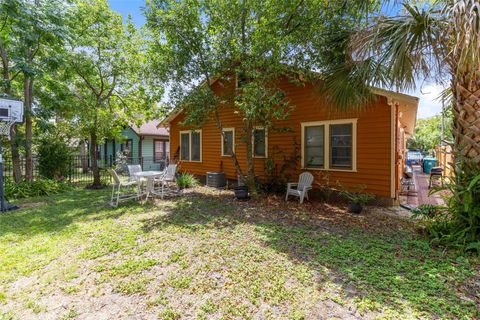 Duplex in ORLANDO FL 1409 AMELIA STREET 26.jpg