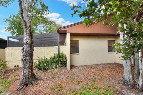 A home in LAKELAND