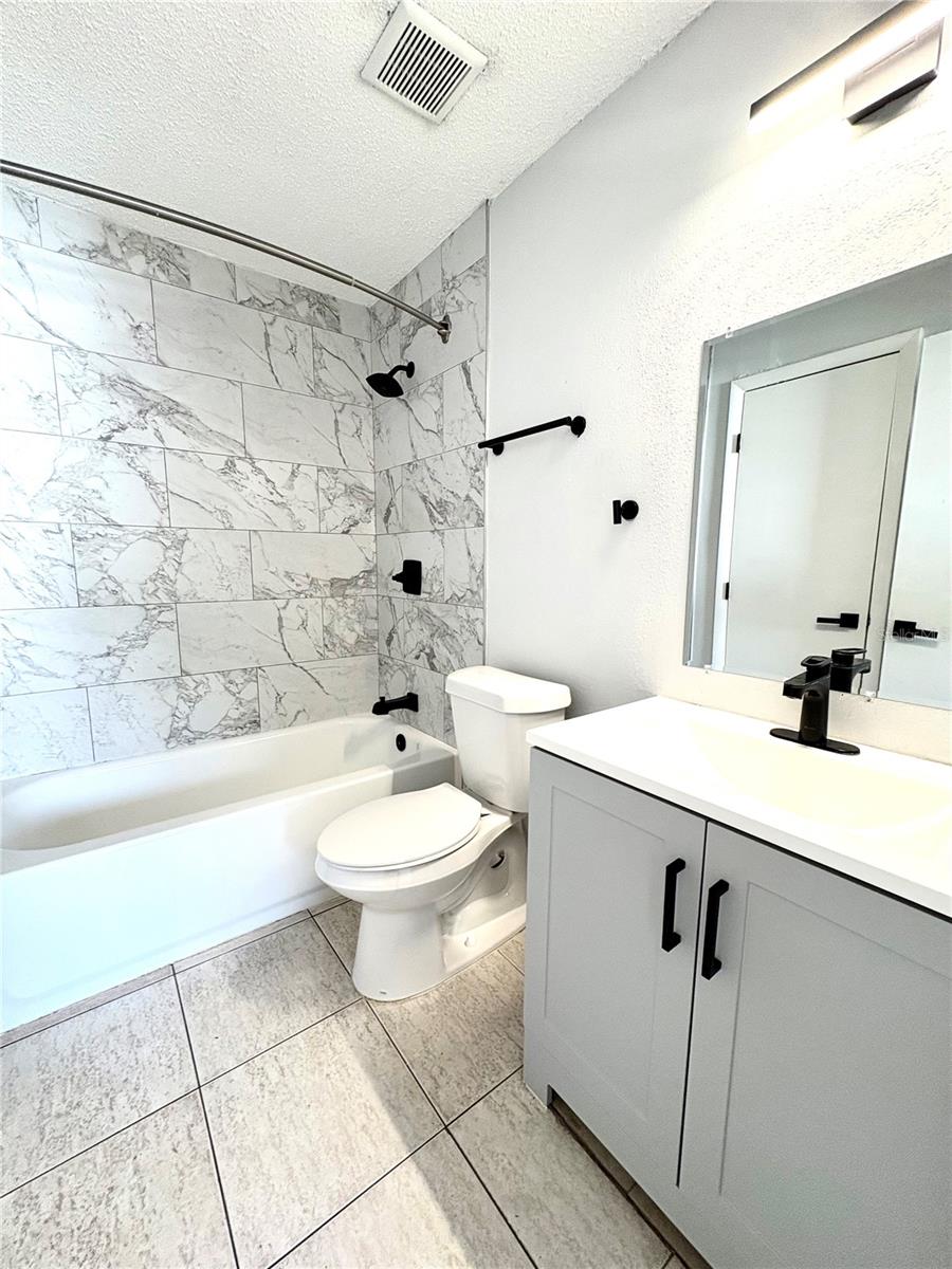 THE CASS FLATS - Residential Lease