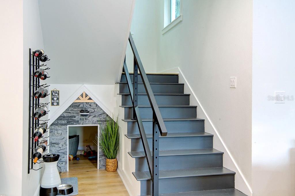 CURRINS LAKEVIEW SUB - Residential Lease