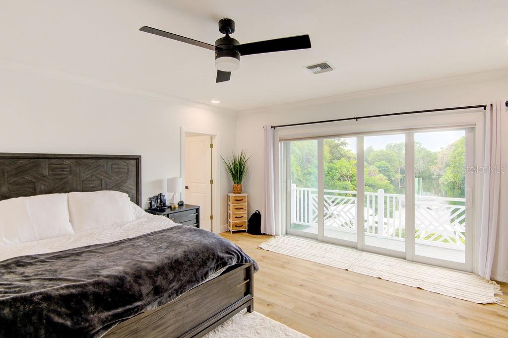 CURRINS LAKEVIEW SUB - Residential Lease