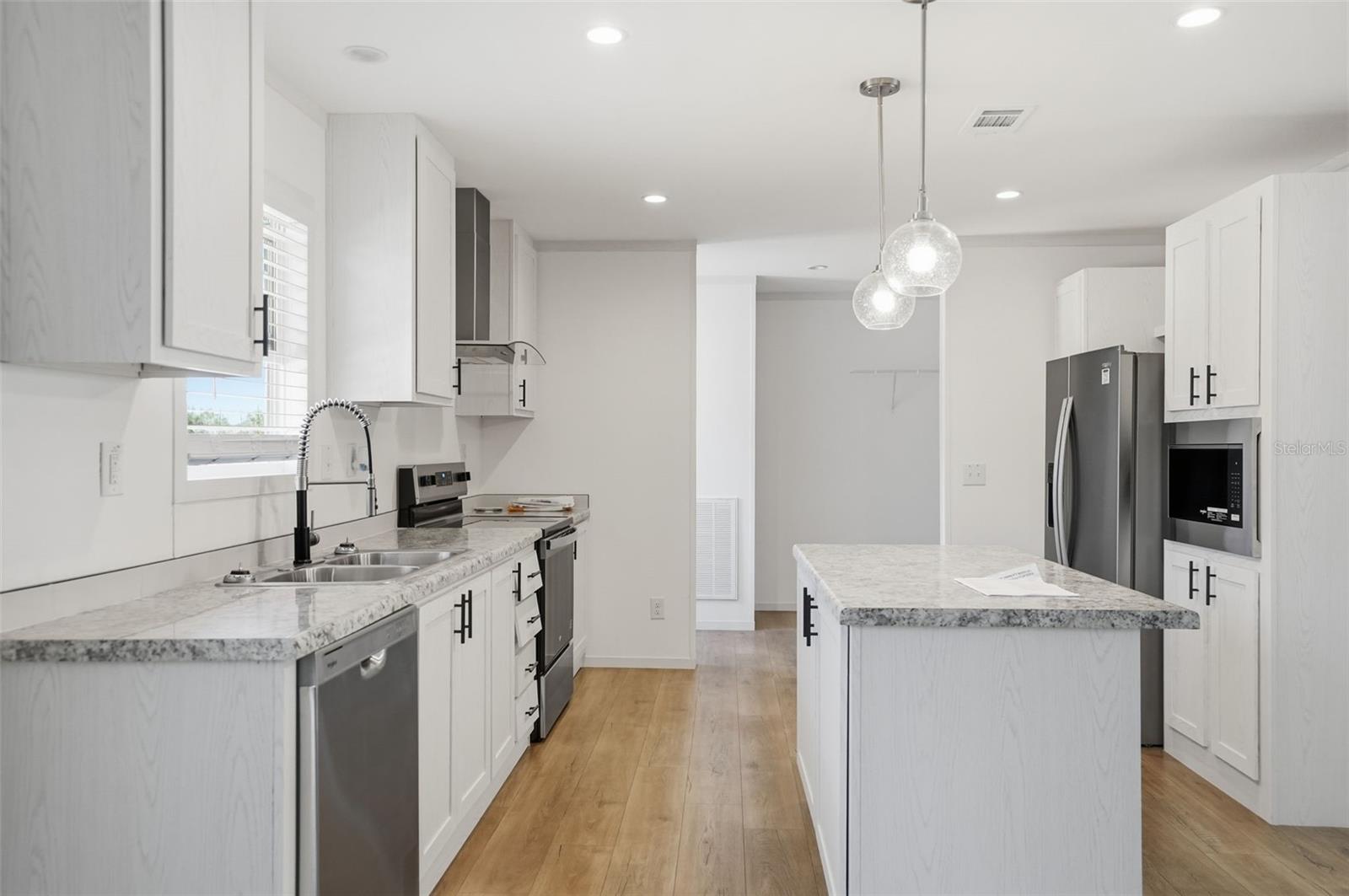 TANGERINE ESTATES - Residential